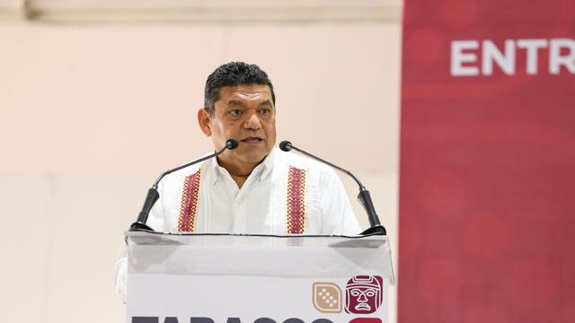 Javier May entrega tarjetas bancarias Sembrando Vida Tabasco