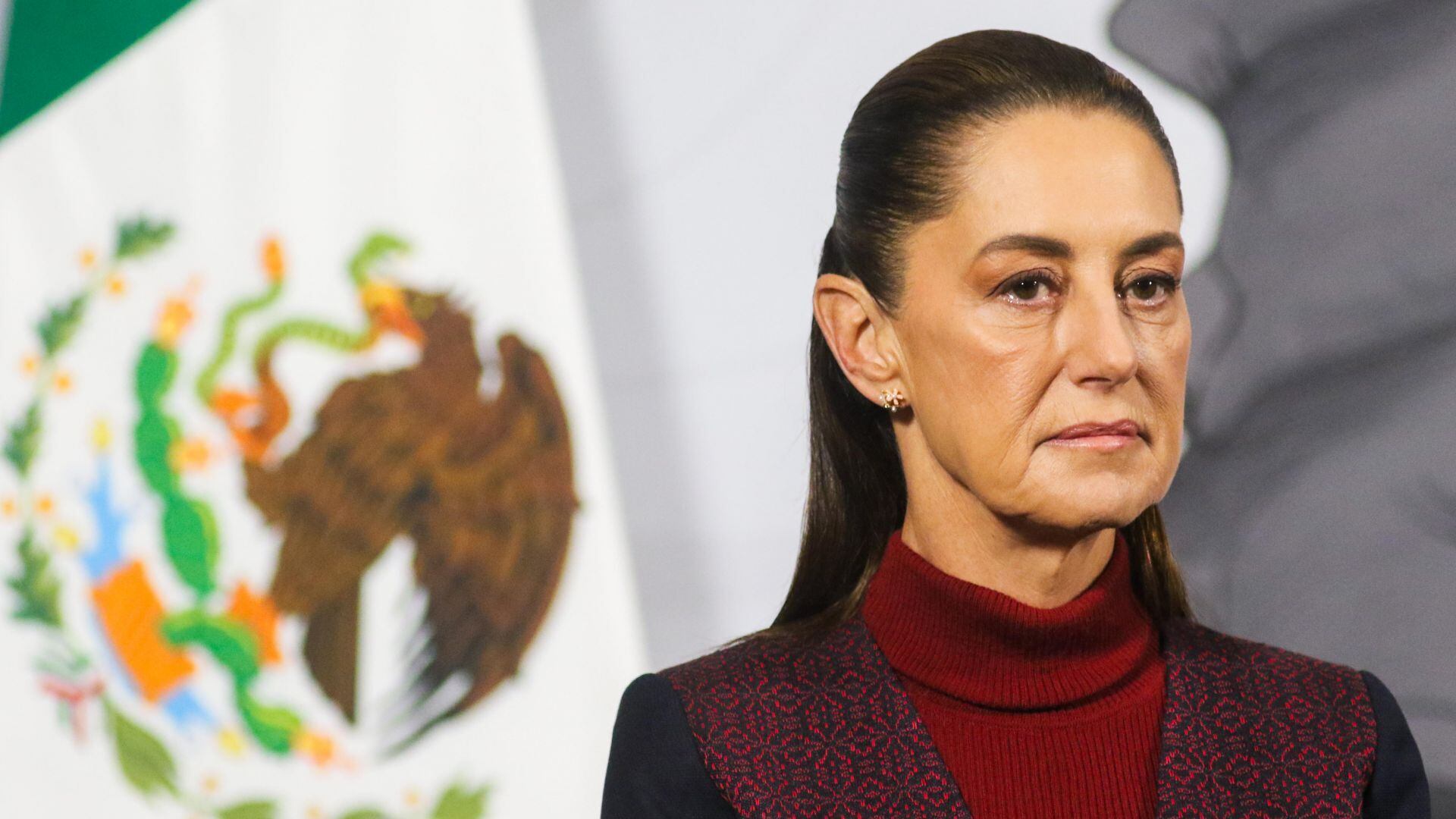 Los “10 mandamientos” para Claudia (o cómo volverse la persona más poderosa de México sin perderse en el intento)