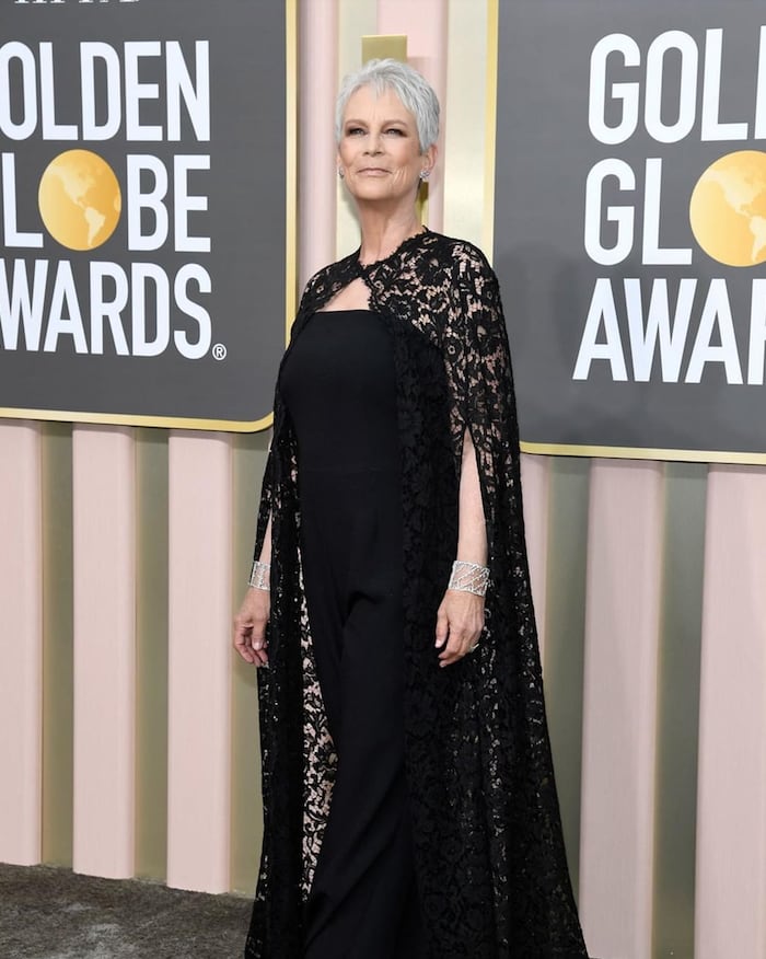Jamie Lee Curtis en la alfombra de los Globos de Oro 2023