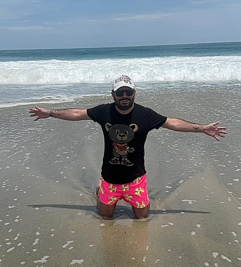 José Eduardo Derbez en Puerto Escondido