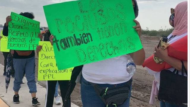 Familiares de internos