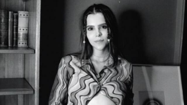 Yuya enseñando a Mar en su vientre.