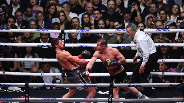 Canelo Álvares vs John Ryder