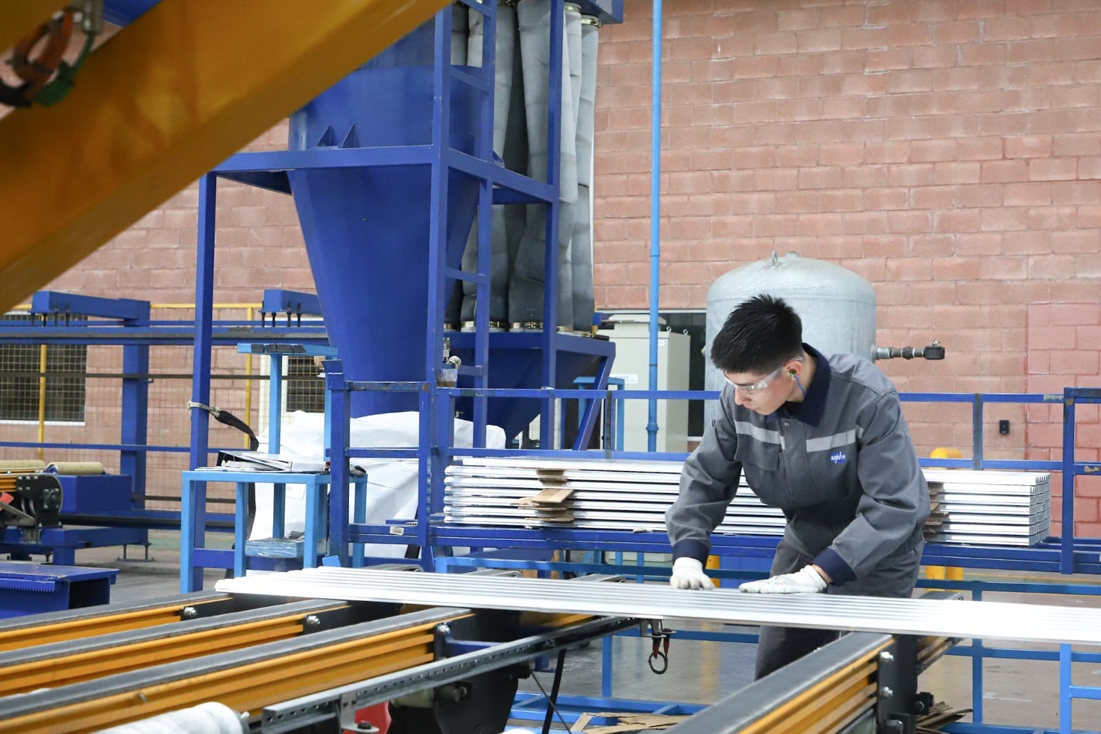 Empleo formal creció 1.7% en Aguascalientes, superando el promedio nacional de 0.4%