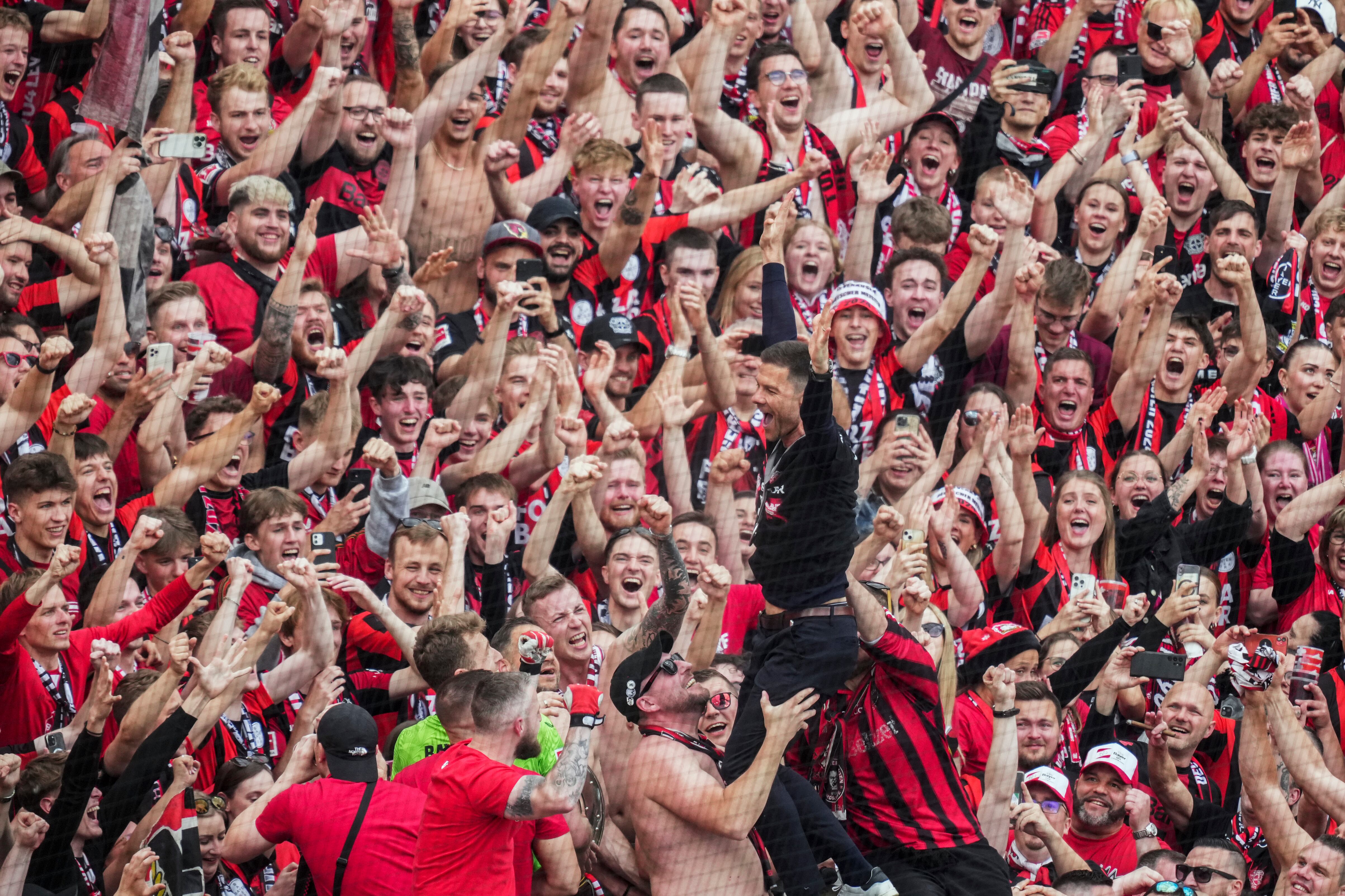 Xabi Alonso celebró su primer título en primera división.