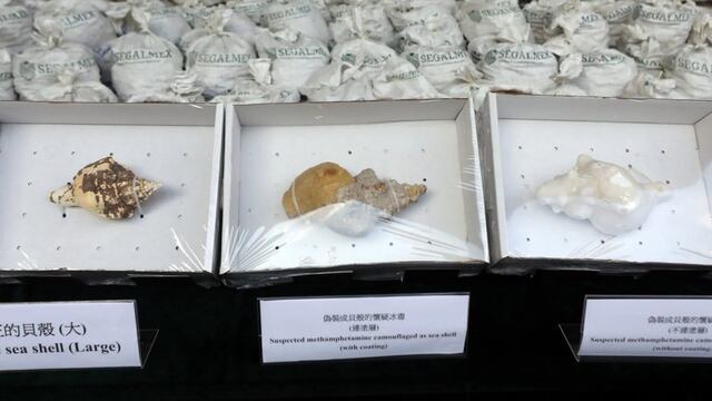 Aseguran en Hong Kong una tonelada de metanfetaminas en sacos de Segalmex