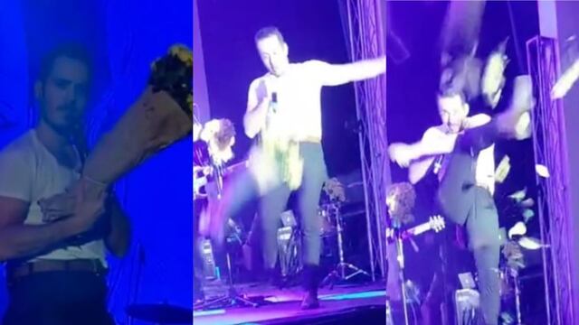 Pepe Madero, exvocalista de Panda, patea un ramo de flores en su concierto