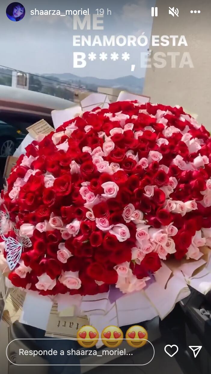 Shaarza Moriel presume ramo sde rosas