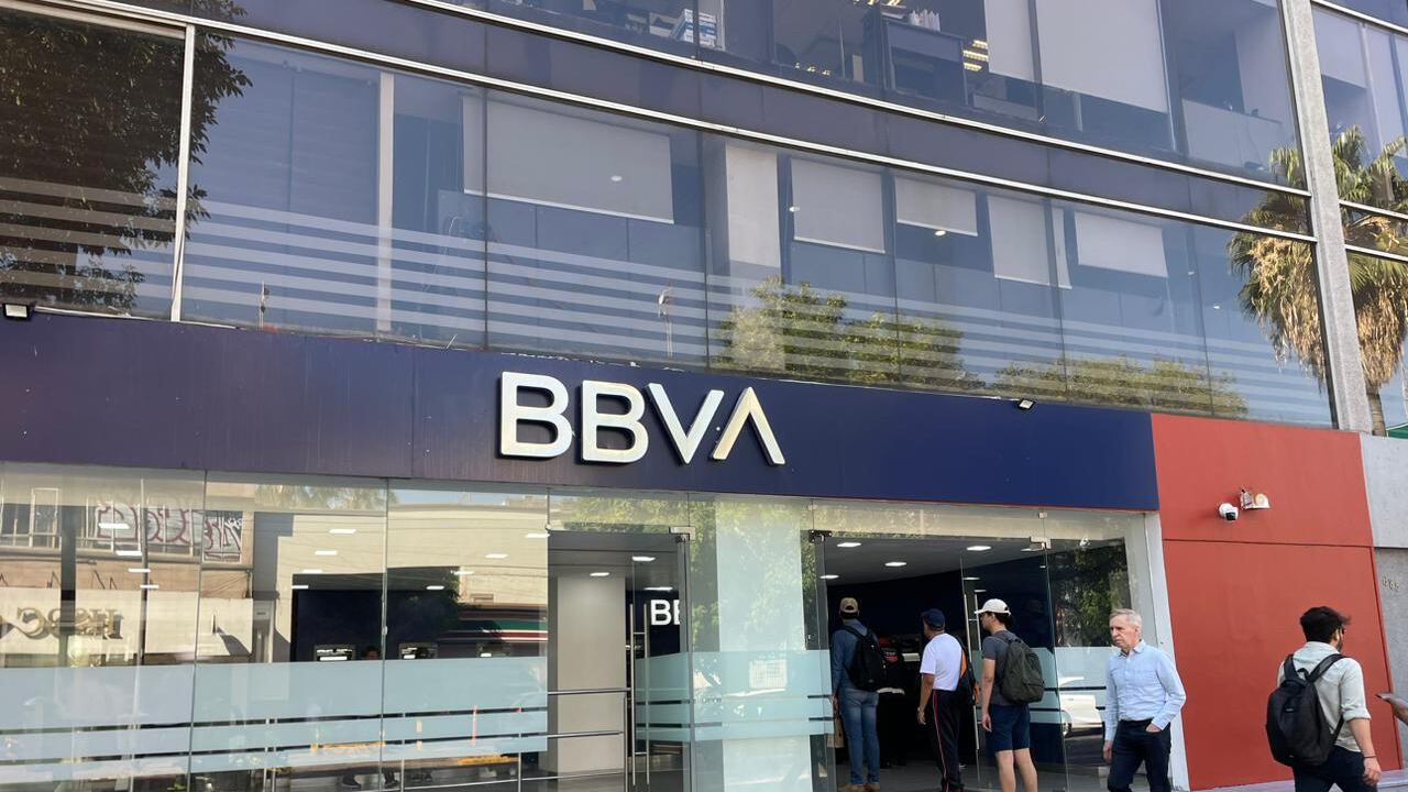 ¿Jineteo disfrazado? BBVA y el sospechoso retraso de tus transferencias