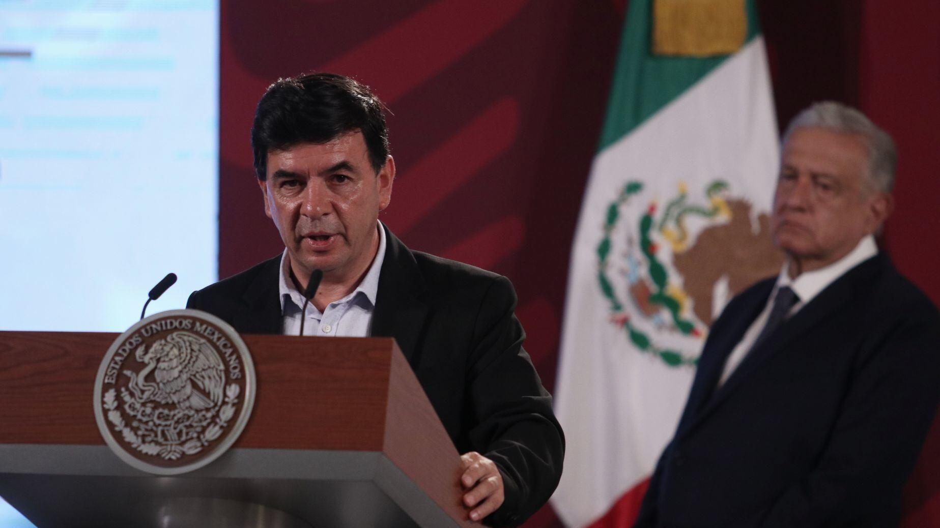 Jesús Ramírez, hombre culto, debe responder al mediocre Guillermo Sheridan