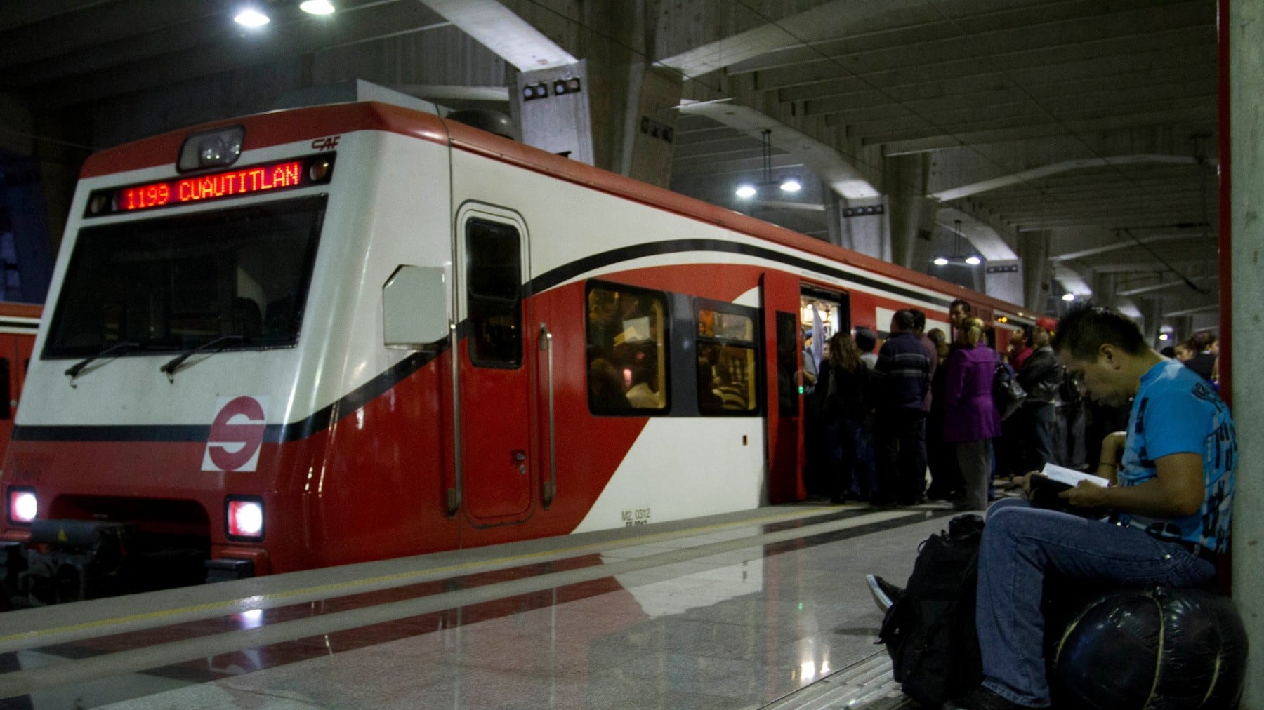 Tren Suburbano