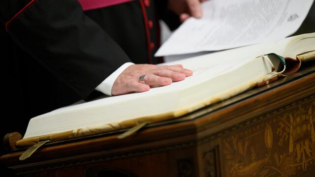 Juramento de secrecía por Cónclave