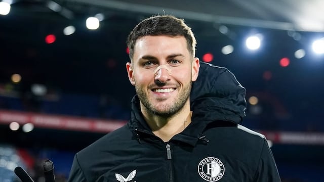 Santiago Giménez estaría siendo reclutado por ligas europeas