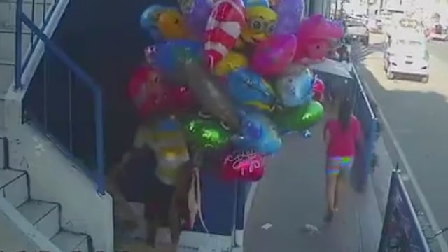 Como broma jóvenes le prenden fuego a vendedor de globos en Filipinas