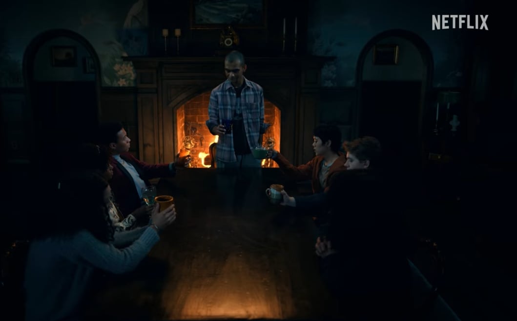 Escena de la serie: El club de la medianoche