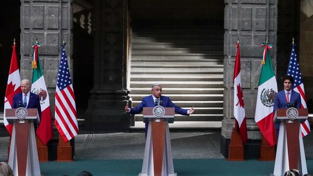 Joe Biden, Andrés Manuel López Obrador y Justin Trudeau durante la conferencia de prensa tras la celebración de la décima Cumbre de Líderes de América del Norte.
