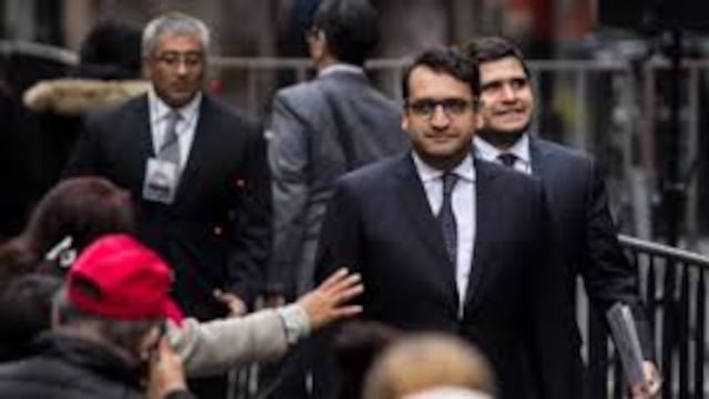 Andrés Manuel y Gonzalo López Beltrán