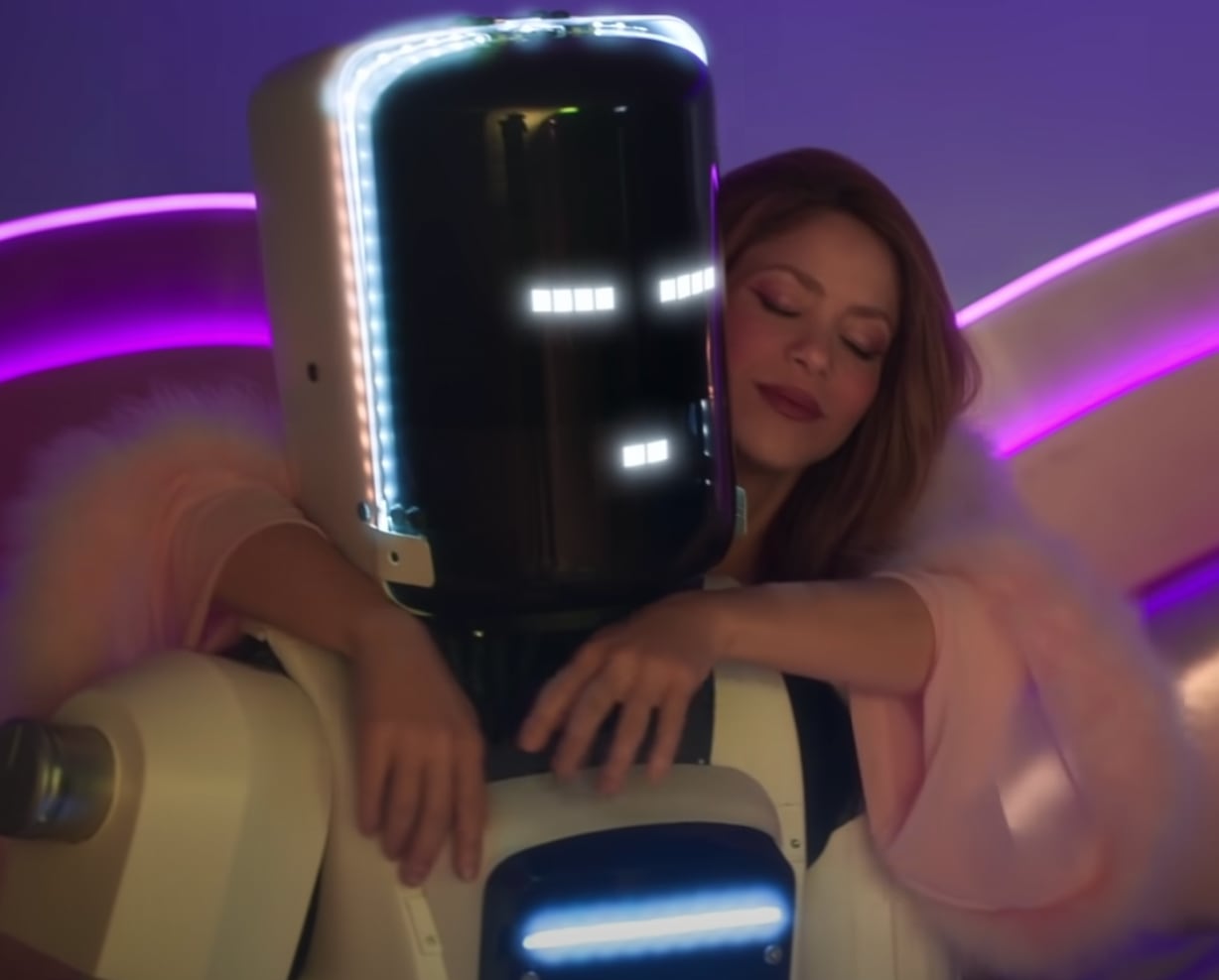 Shakira en el video de Te felicito