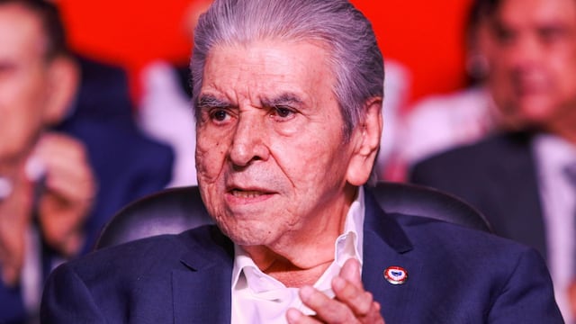 Carlos Aceves del Olmo, secretario general de la CTM