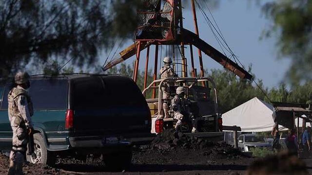 Avanzan labores de rescate a mineros en Coahuila