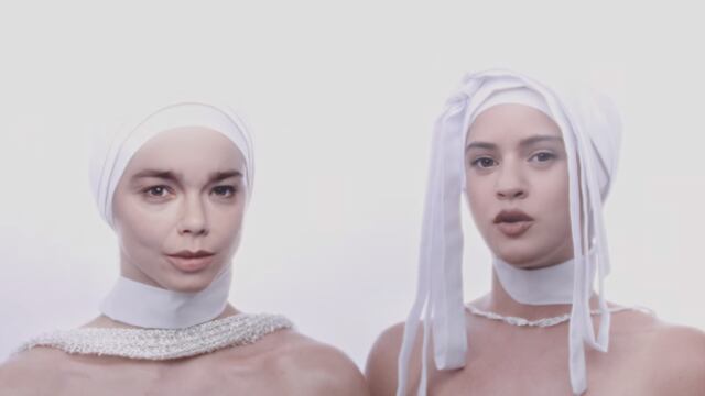 Björk y Rosalía estrenan su nueva canción a los salmones y esto dice la letra.