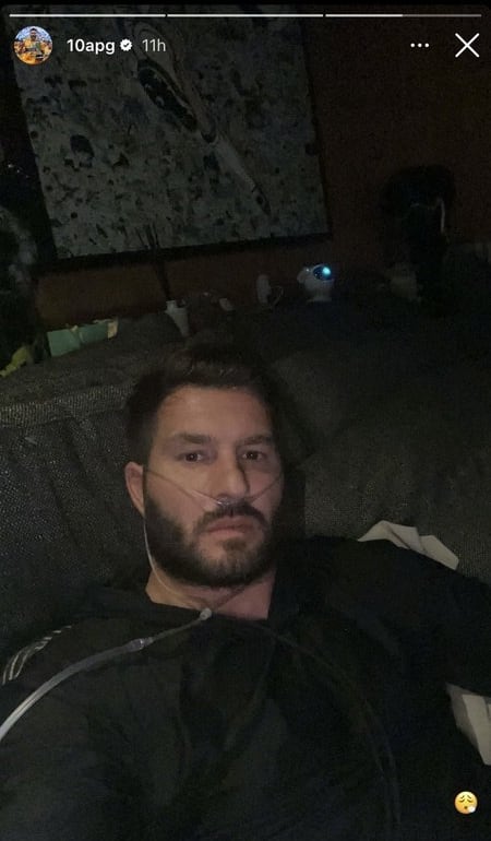 Gignac con mangueras de oxígeno
