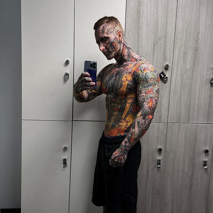 Tristan Weiglet, hombre con el 95% de su cuerpo tatuado