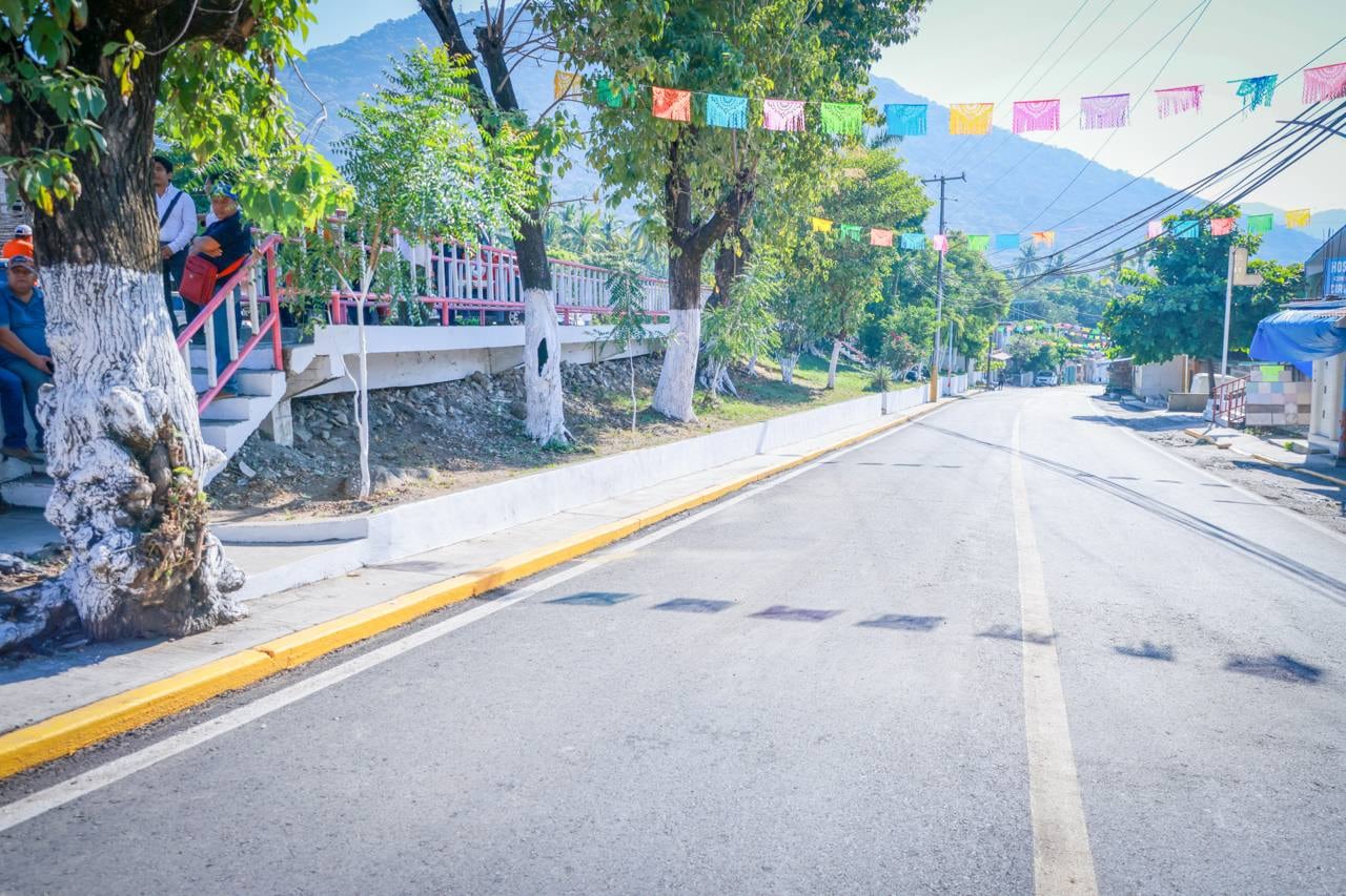 Evelyn Salgado inaugura rehabilitación de avenida en Tierra Colorada