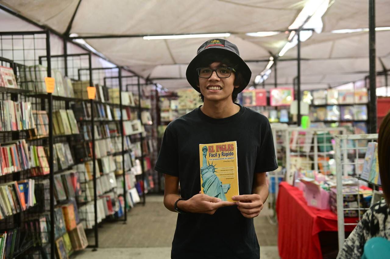 Felison 2024: Alfonso Durazo promueve la cultura y literatura en la Feria del Libro Sonora