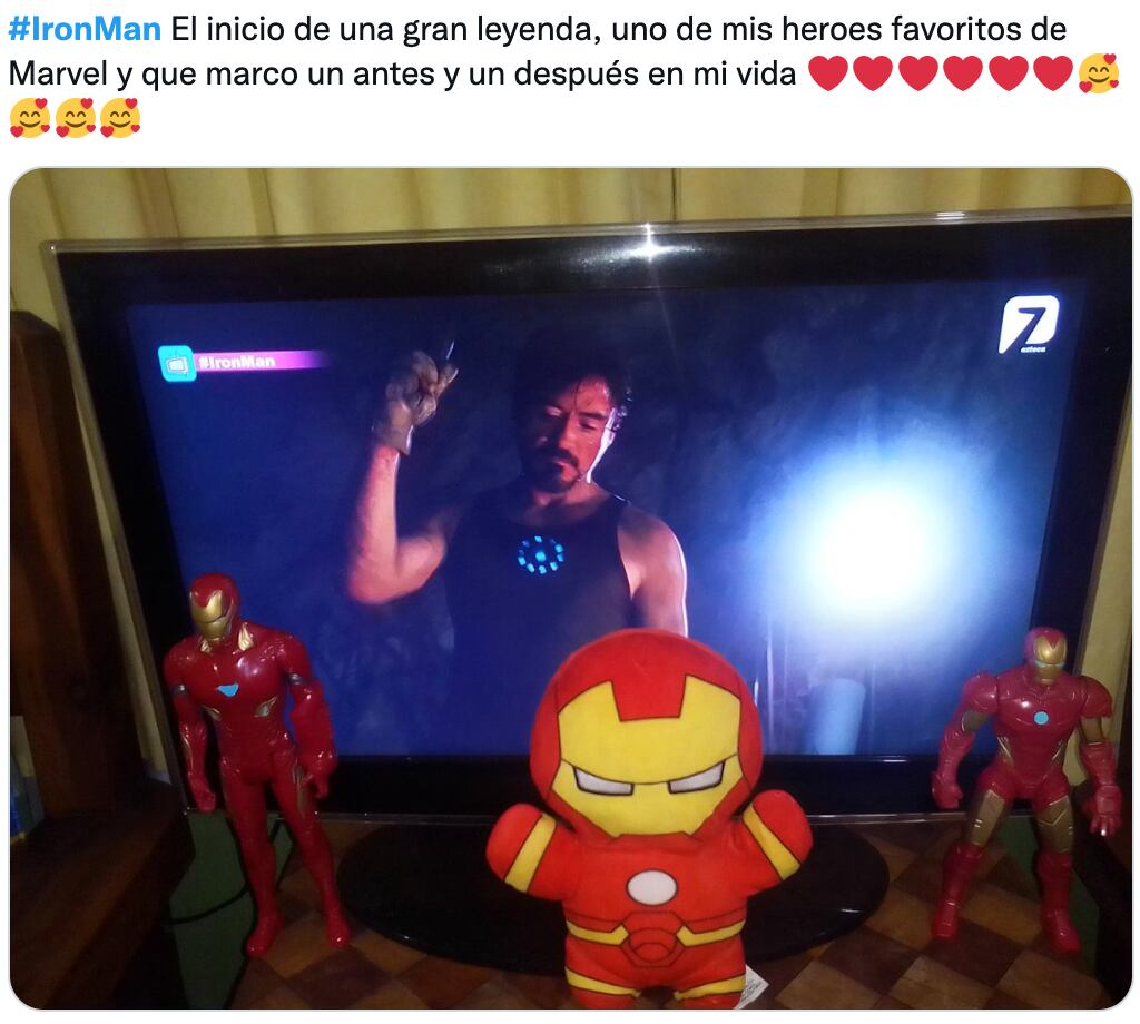 Memes tunden estreno de Iron Man en Azteca 7