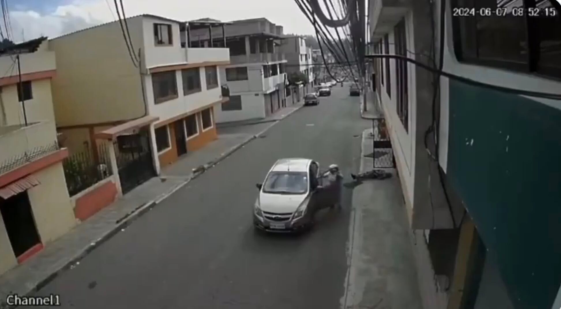 Conductor atropella a adulto mayor y huye