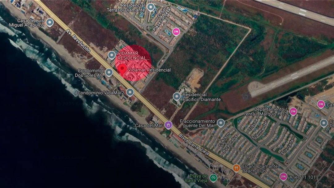 Incendio en Vidamar Residencial, ubicado en Acapulco Diamante, hoy 14 de abril de 2025