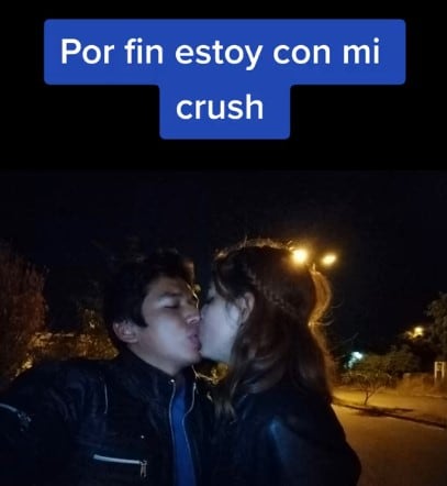 Pareja que se conoció en la gasolinera