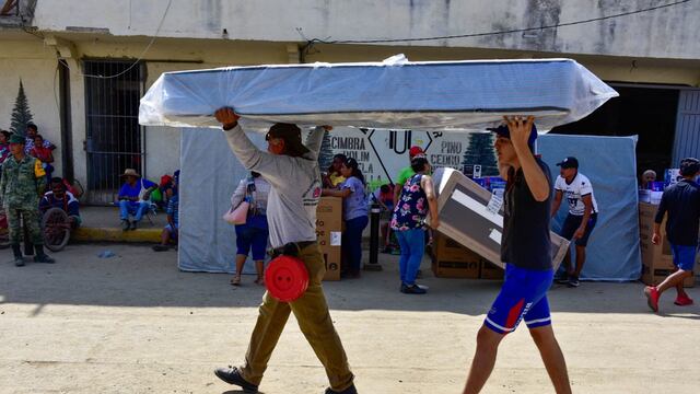 Entrega de enseres domésticos