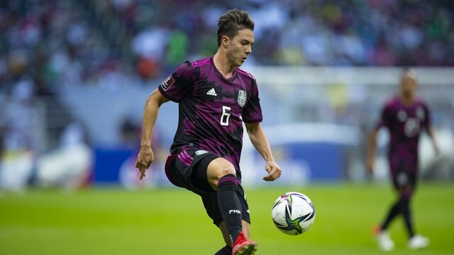 Sebastián Córdova con la Selección de futbol de México