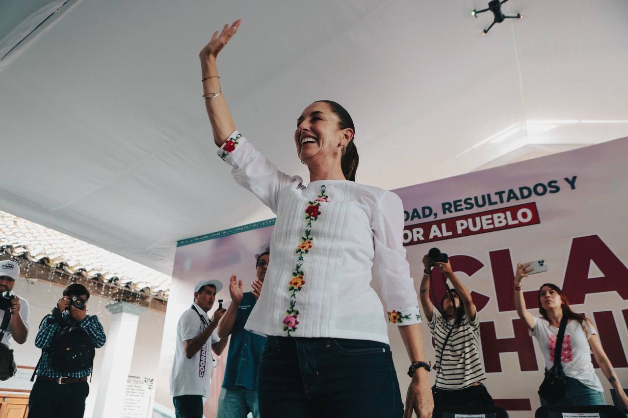 Claudia Sheinbaum prometió apoyar a los jóvenes para que tengan acceso a universidad gratuita