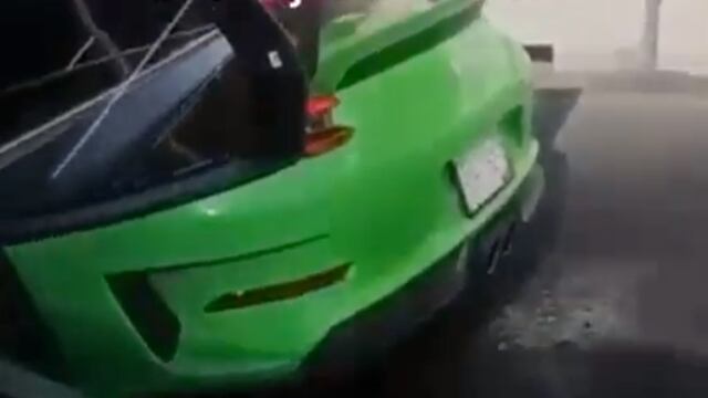 Porsche del conductor que agredió a automovilista