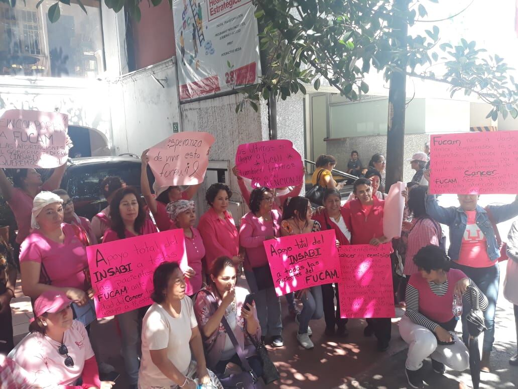 Protestas en la Secretaría de Salud de CDMX.