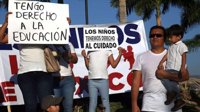 Protesta contra recorte a estancias infantiles