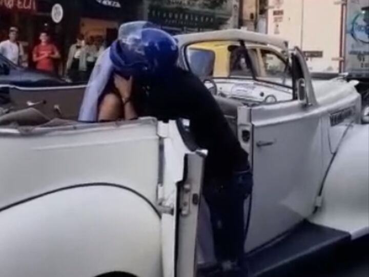 Motociclista intenta evitar boda de su ex