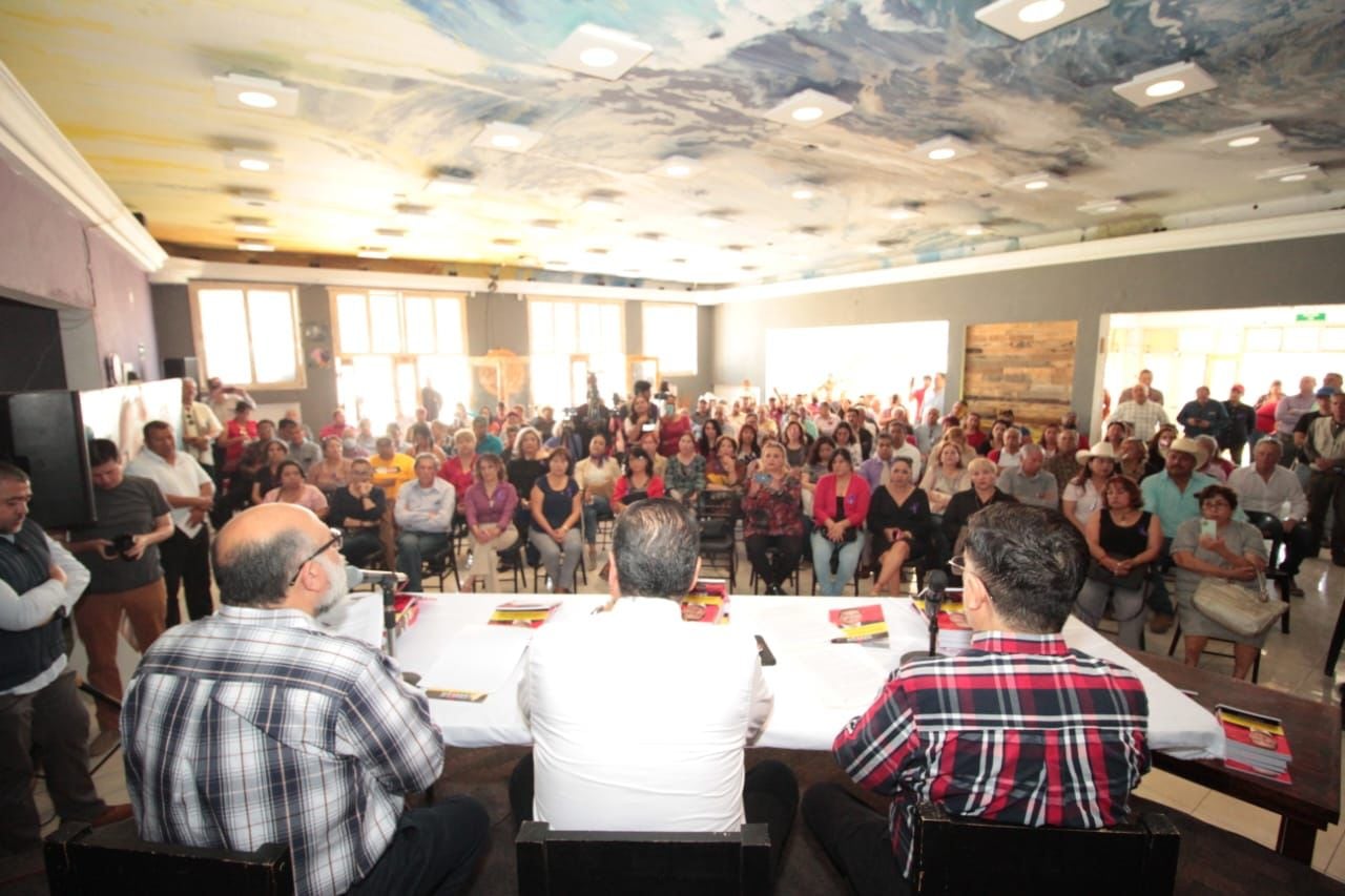 Ricardo Mejía presenta su libro