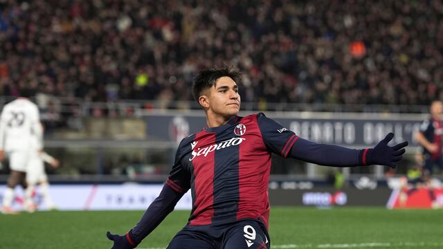 Santiago Castro en el Bolonia vs AC Milan.