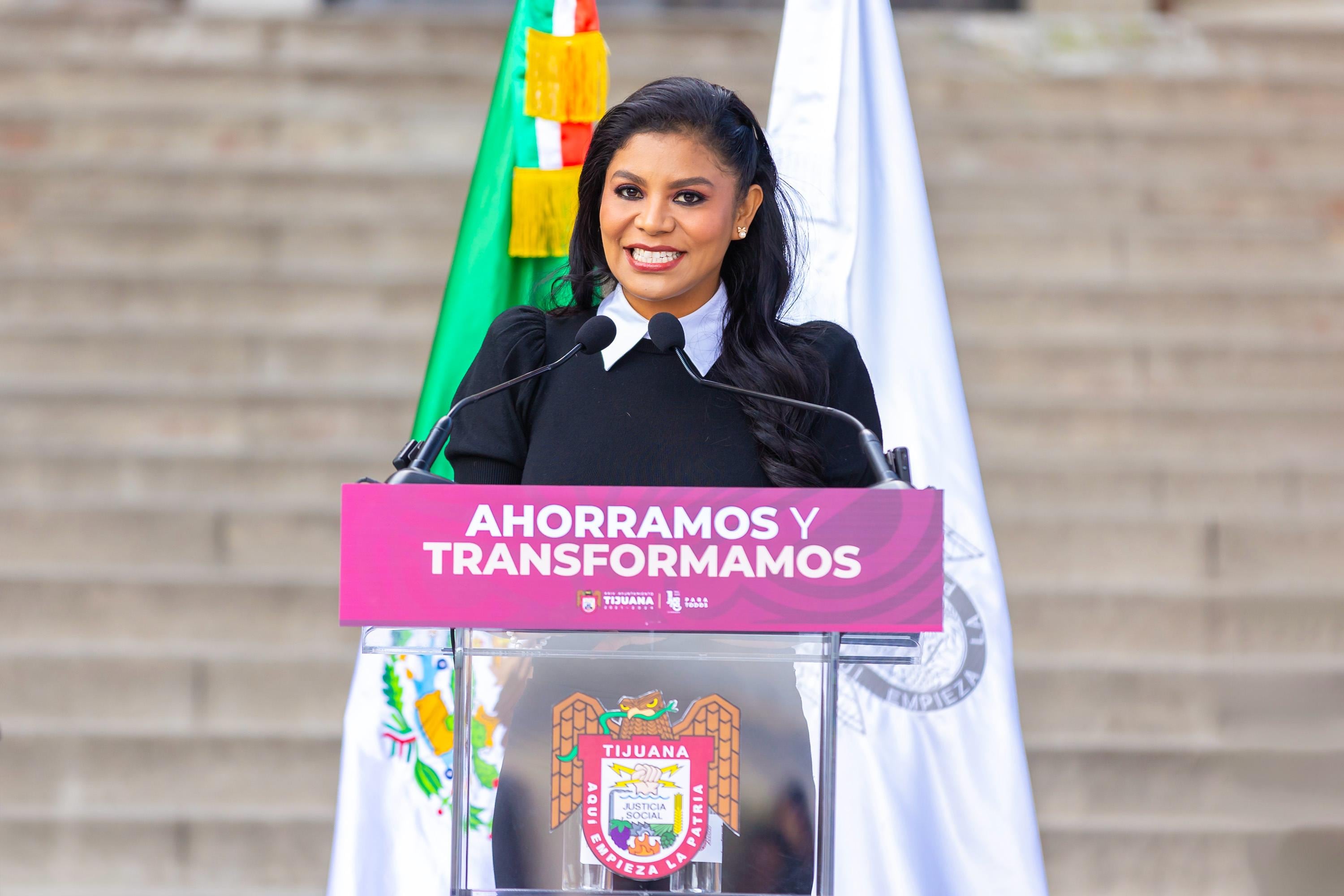 Monsterrat Caballero celebra liquidación de deuda pública de Tijuana