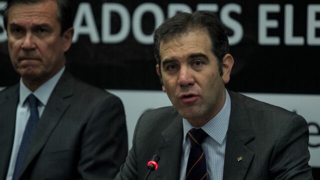 Lorenzo Córdova Vianello. Gasto excesivo.