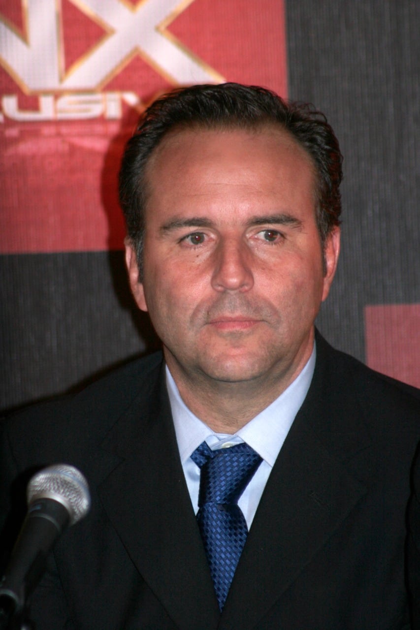 Esteban Arce, conductor y provida.