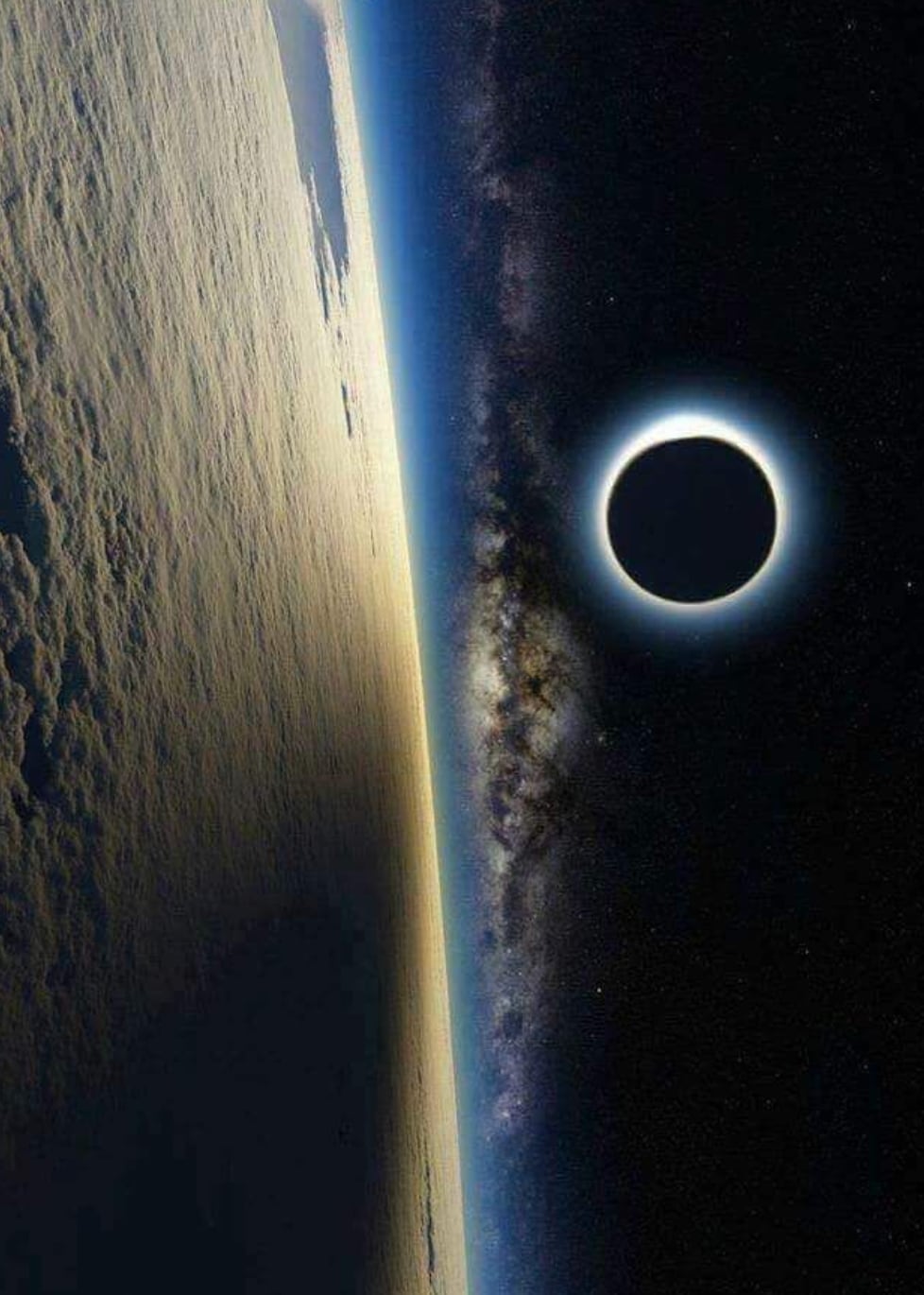 Fondo de pantalla de eclipse solar espacial