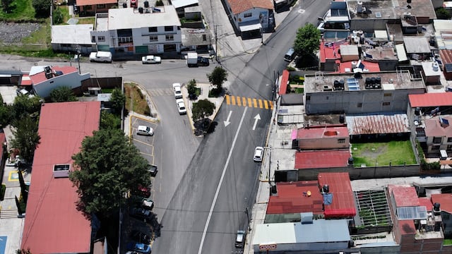 Ricardo Moreno, informó que el Diablo Dragón concluirá esta semana la rehabilitación de la calle Juárez en San Mateo Oxtotitlán.