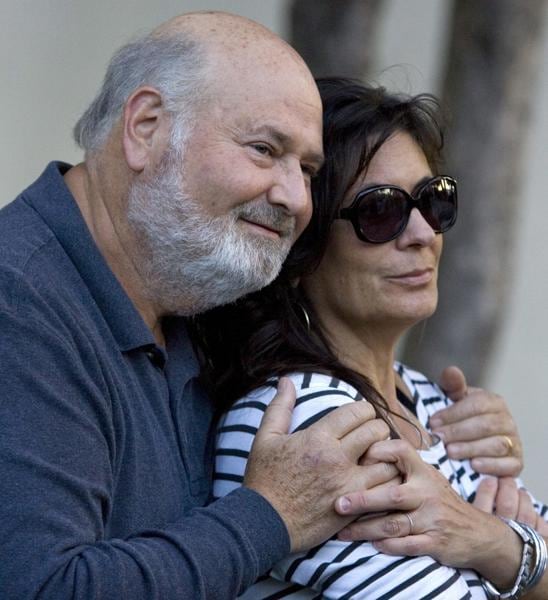 Rob Reiner y su esposa, Michele Singer.