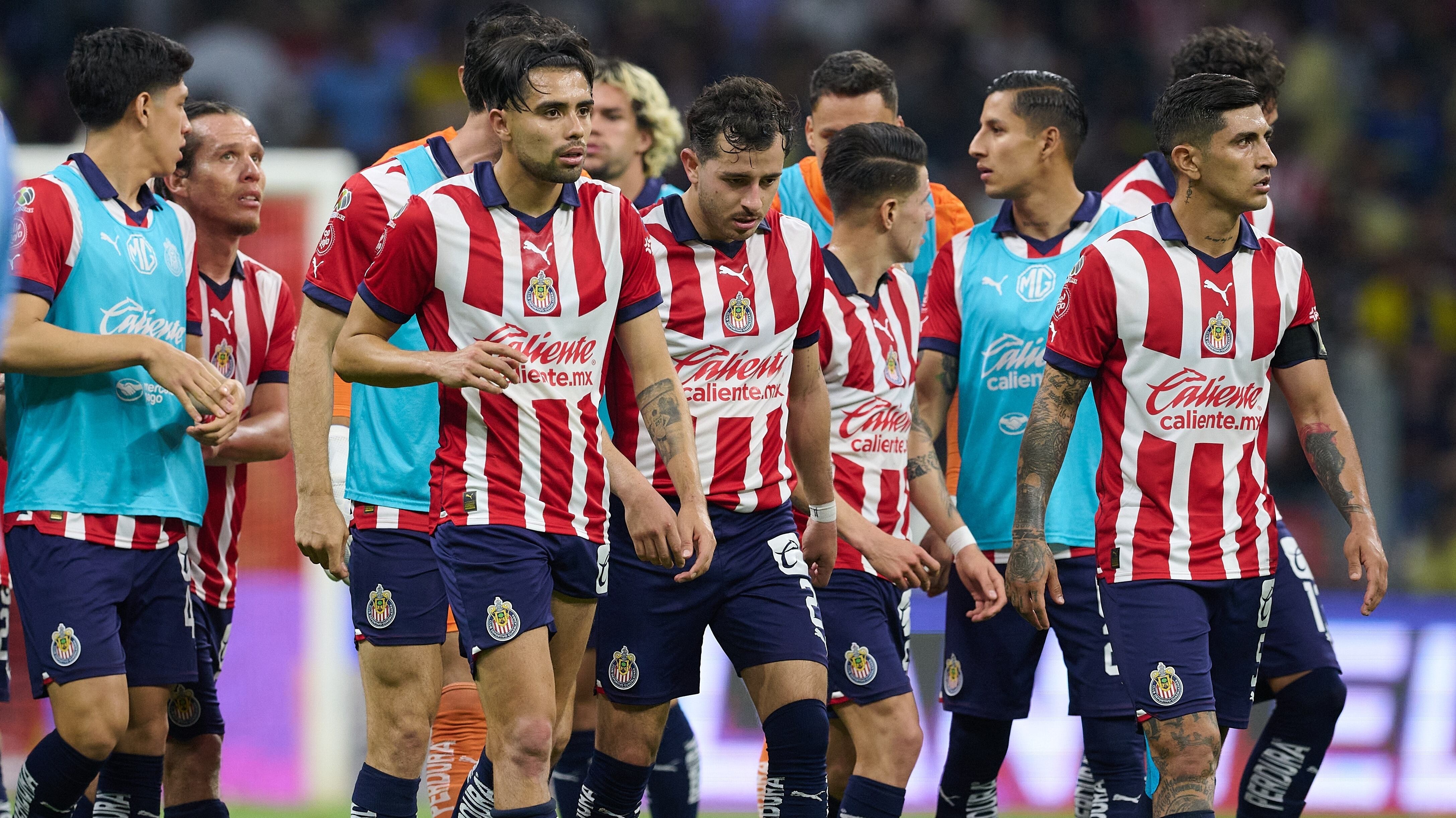 Figura de Chivas dejaría al Rebaño para llegar al Club Tigres junto a Veljko Paunovic