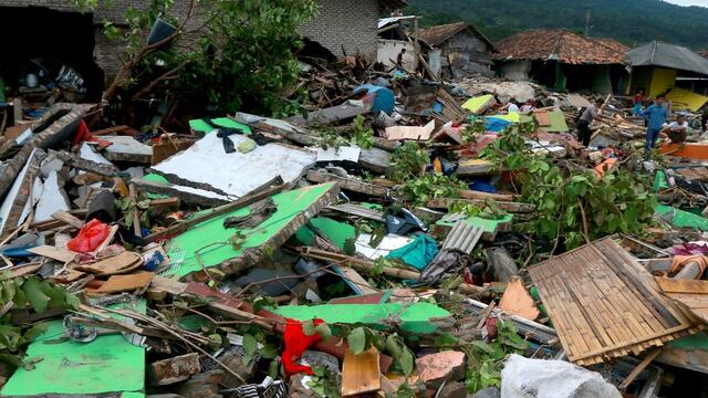 Casas derrumbadas en el sur de la provincia Lampung